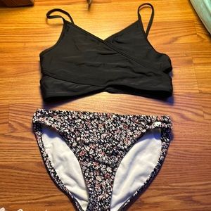 Girls two peice bathing suit